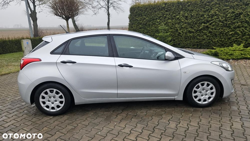 Hyundai i30 blue 1.6 CRDi Classic - 7