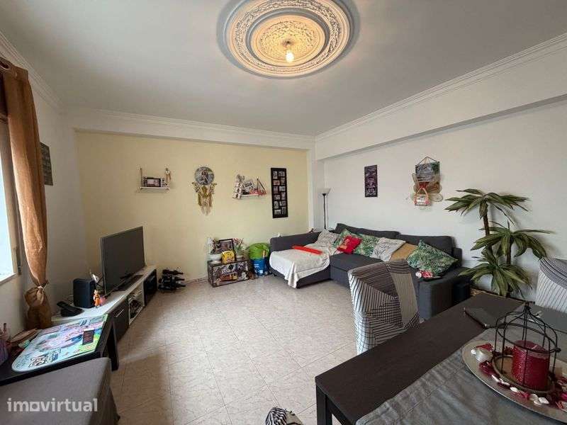 Apartamento T2 com Varanda Carregado - Grande imagem: 5/9