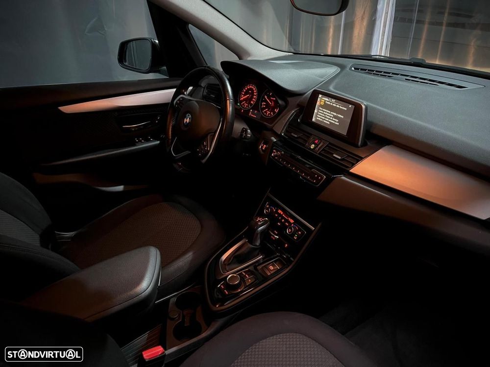 BMW 216 Active Tourer - 10