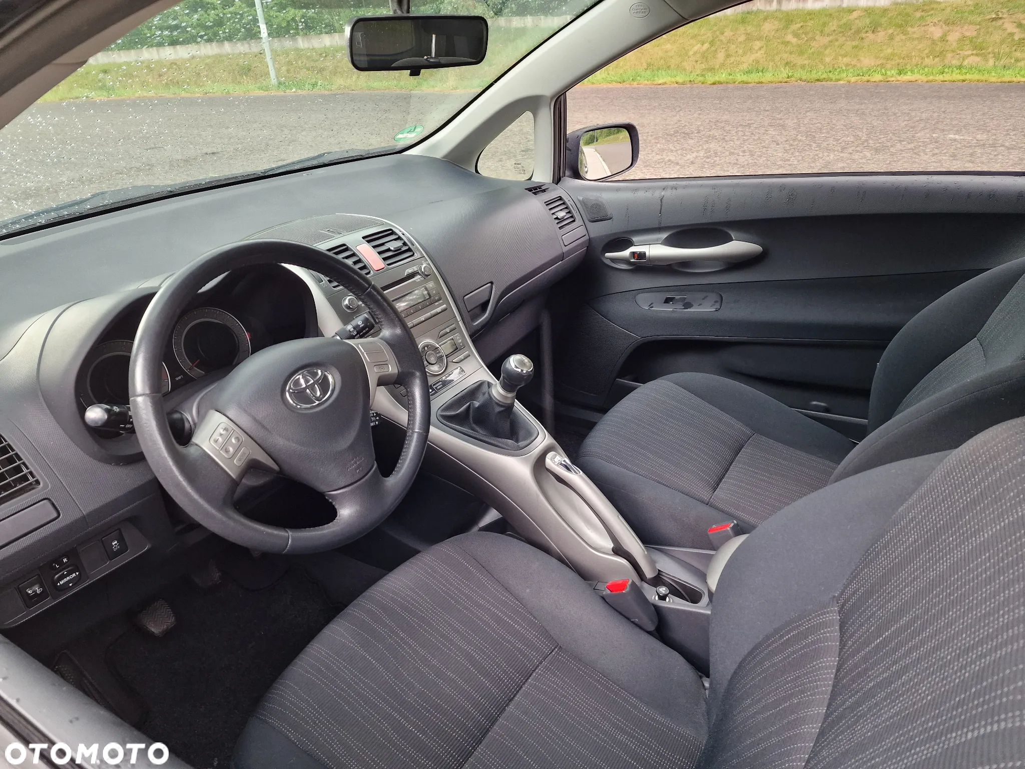 Toyota Auris 1.6 VVT-i Luna - 10