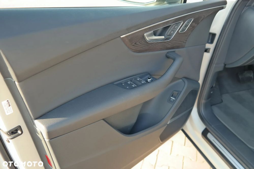 Audi Q7 55 TFSI quattro tiptronic S line - 18