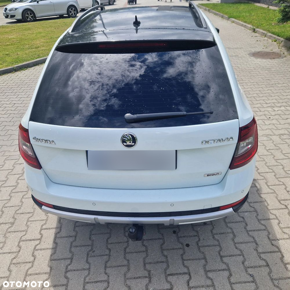 Skoda Octavia 2.0 TDI 4x4 Scout DSG - 4