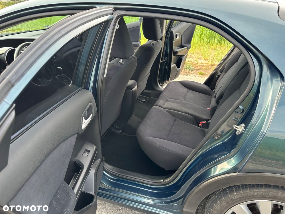 Honda Civic 1.8i-VTEC Sport - 28