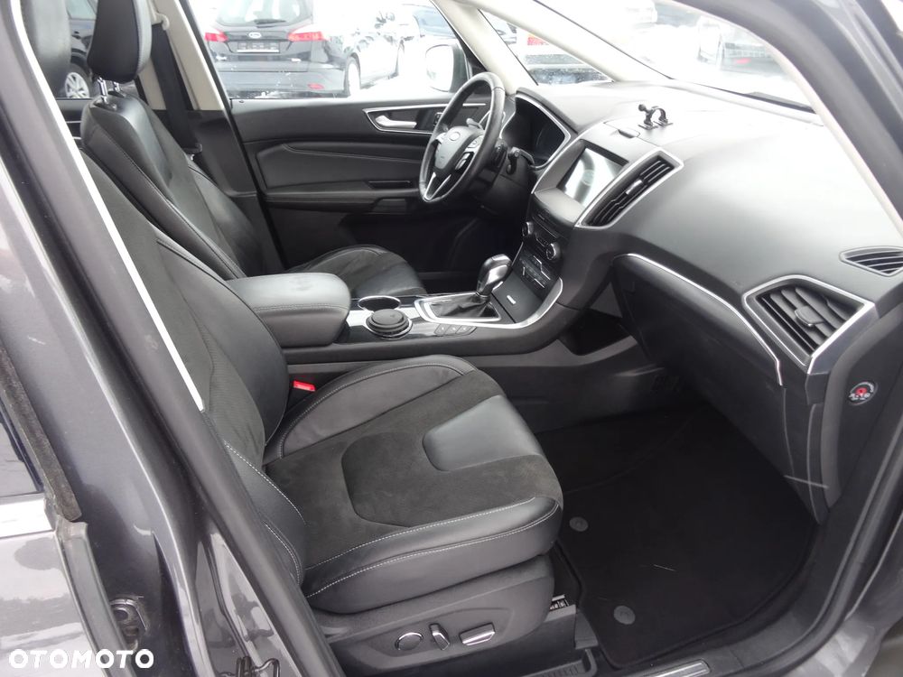 Ford S-Max 2.0 TDCi Titanium PowerShift - 12