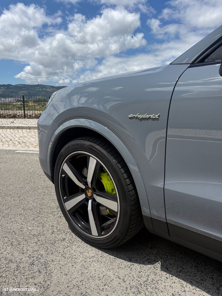 Porsche Cayenne Coupé E-Hybrid - 5