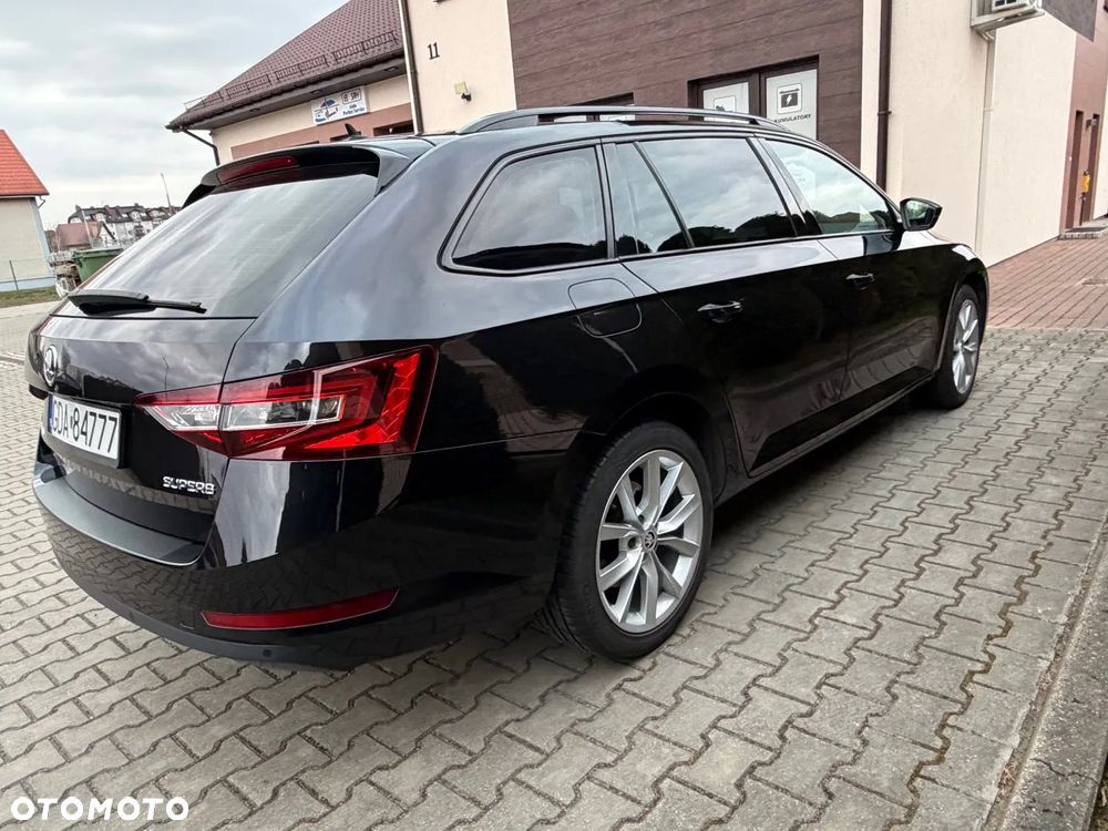 Skoda Superb 2.0 TDI L&K DSG - 5