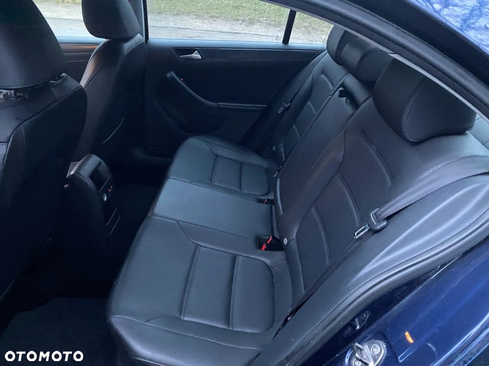 Volkswagen Jetta 1.8T SE - 8