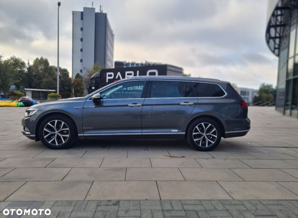 Volkswagen Passat - 13
