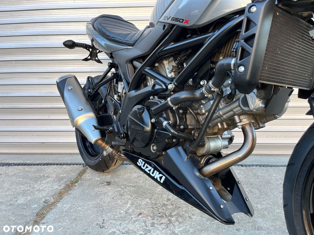 Suzuki SV - 21