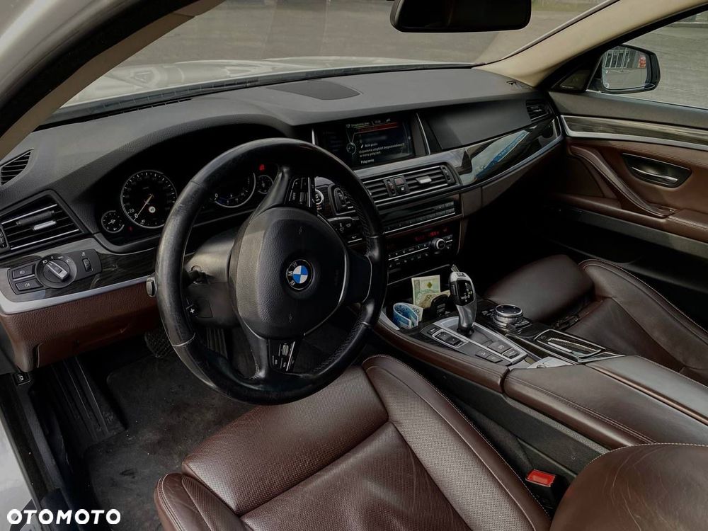 BMW Seria 5 530d xDrive Luxury Line - 19