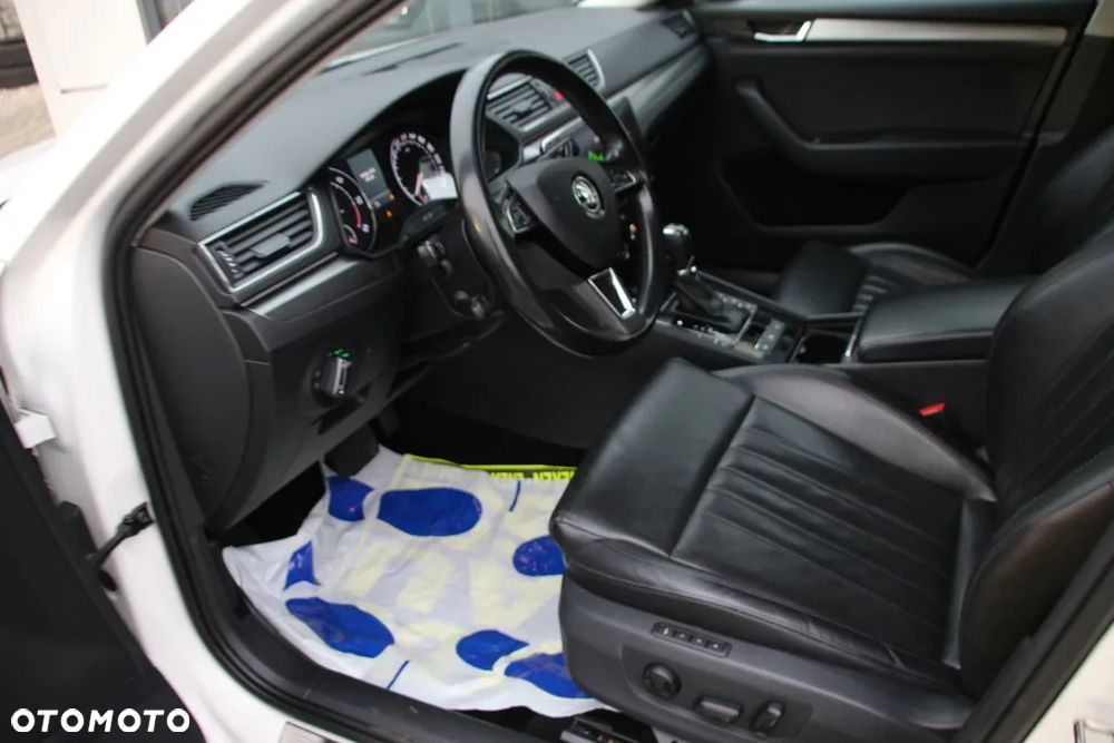 Skoda Superb 2.0 TDI 4x4 DSG Ambition - 23