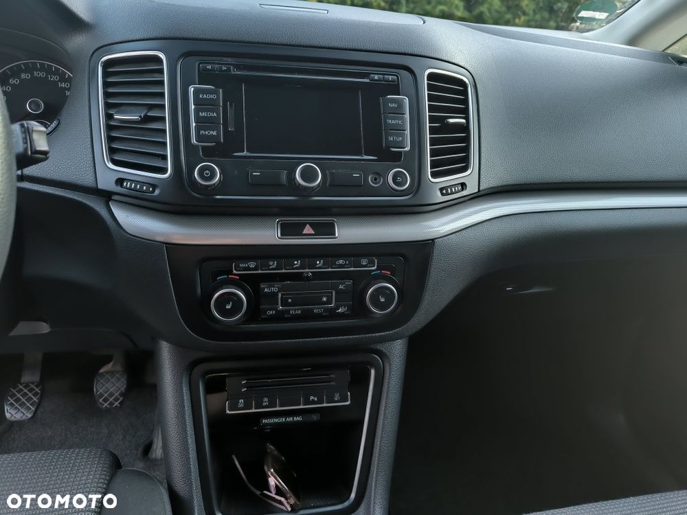 Volkswagen Sharan - 7