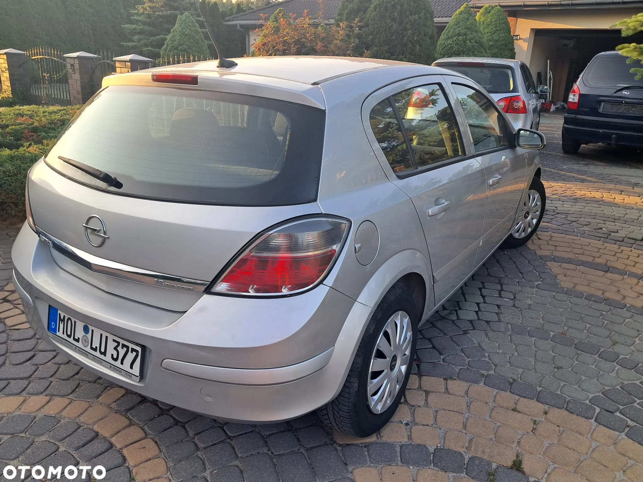 Opel Astra III 1.6 Elegance Easytronic - 3