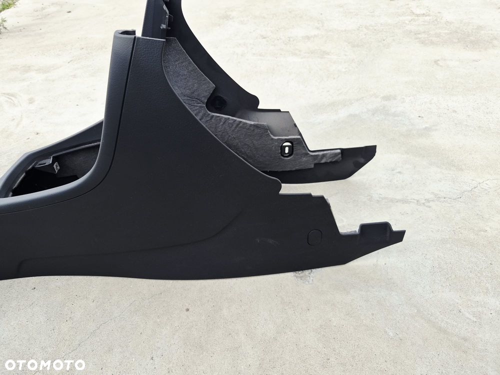 Tunel Środkowy 2Din Czarny Soul Seat Exeo 3R0863241A - 12