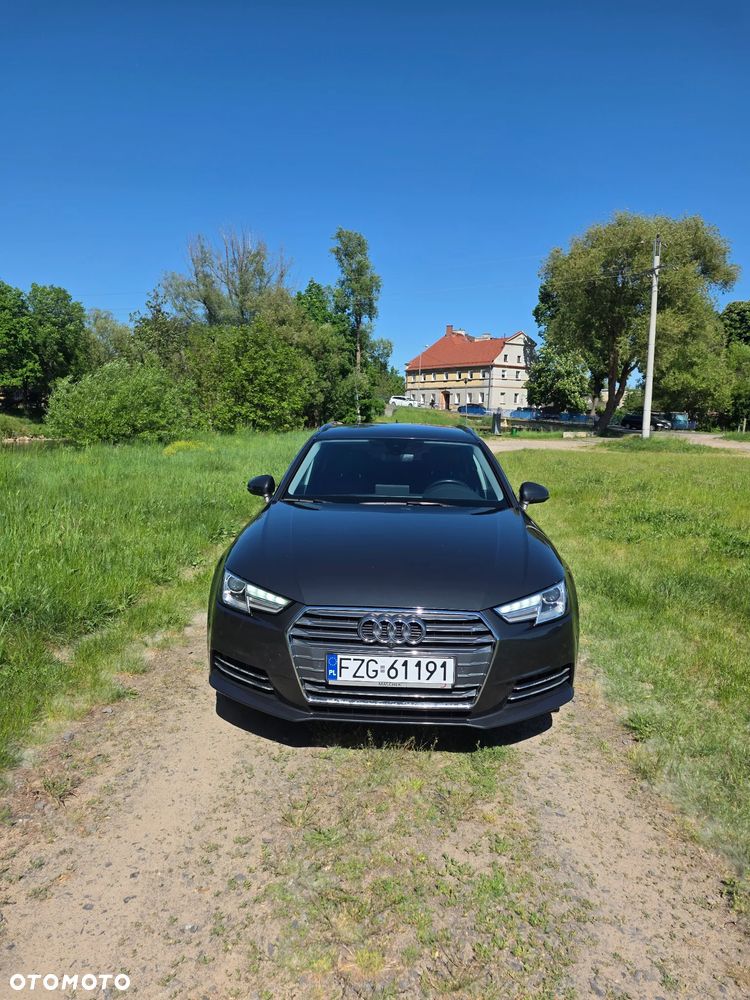 Audi A4 Avant 2.0 TDI S tronic - 31