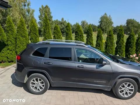 Jeep Cherokee - 2