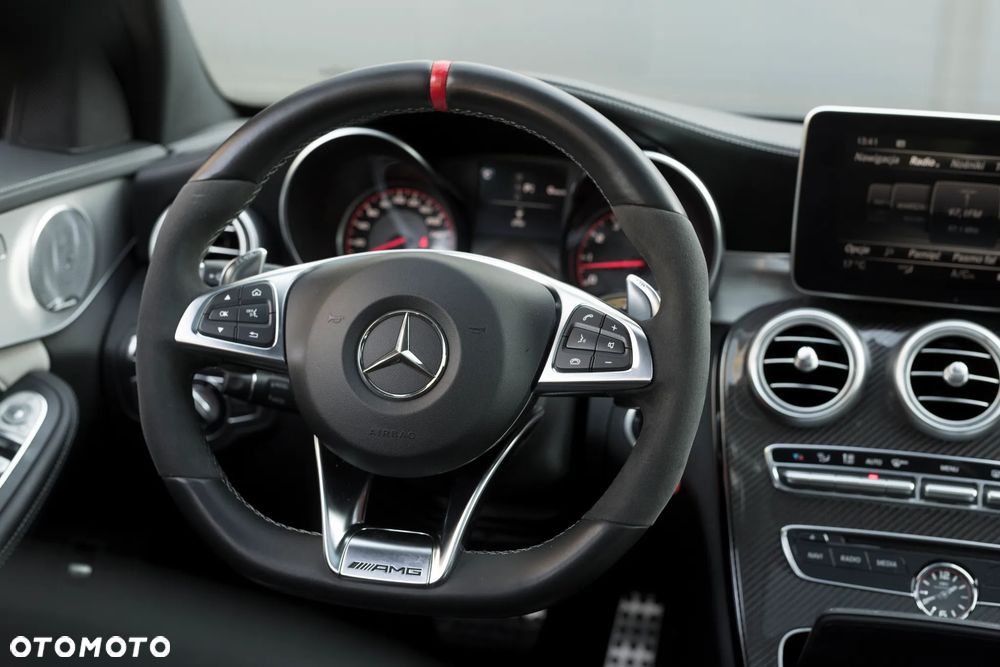 Mercedes-Benz Klasa C AMG 63 S AMG Speedshift 7G-MCT - 26
