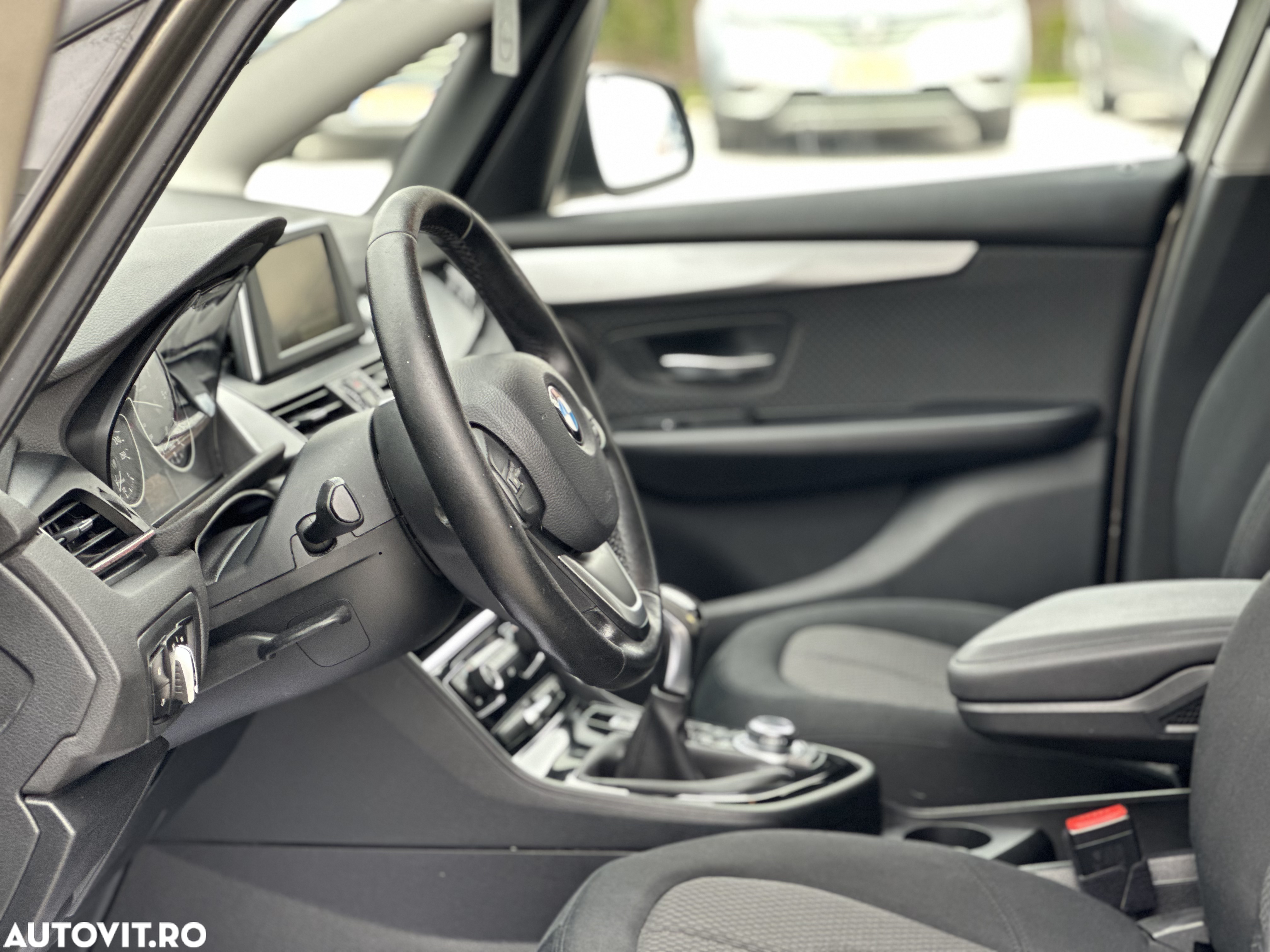 BMW Seria 2 218d Standard - 37