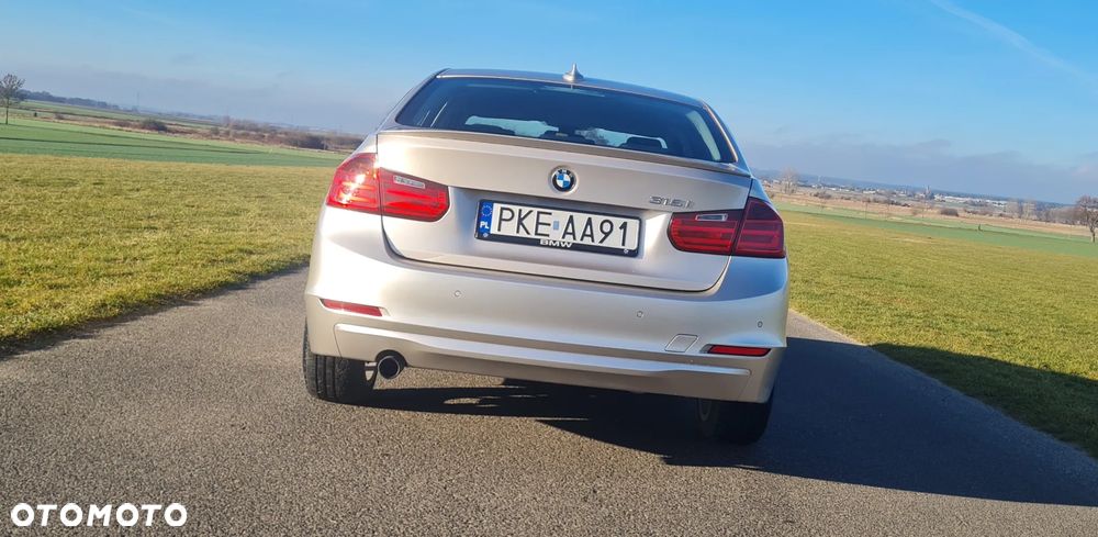 BMW Seria 3 316i - 15