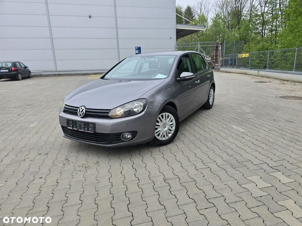 Volkswagen Golf - 8