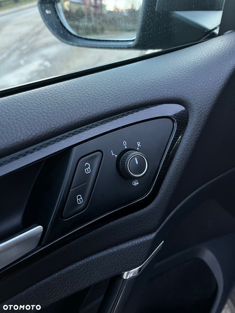 Volkswagen Golf 1.4 TSI BlueMotion Technology DSG Highline - 23