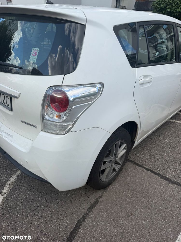 Toyota Verso 1.6 - 9