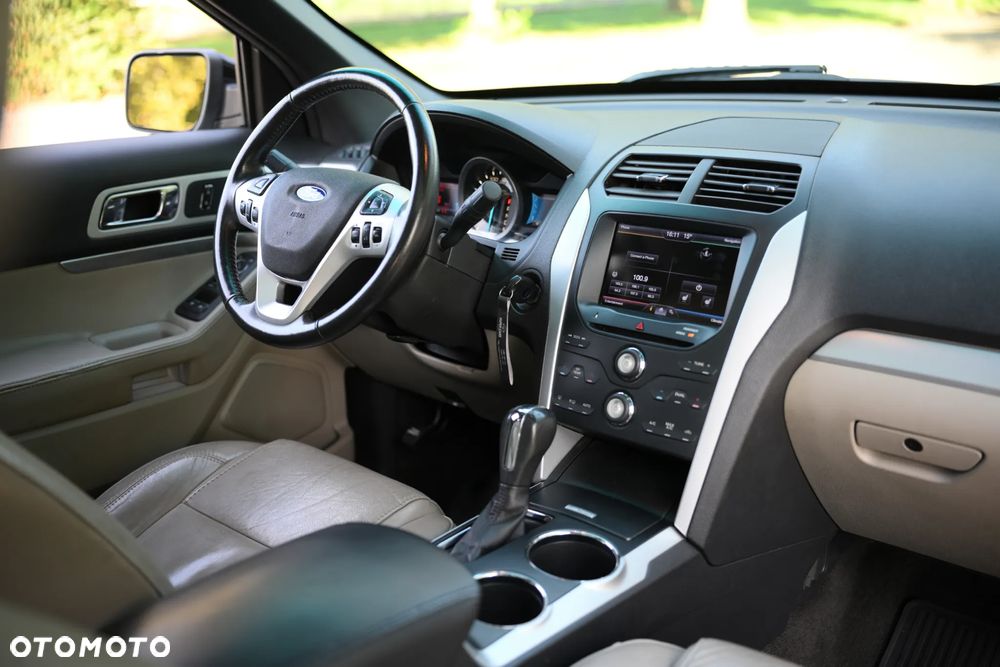 Ford Explorer - 6