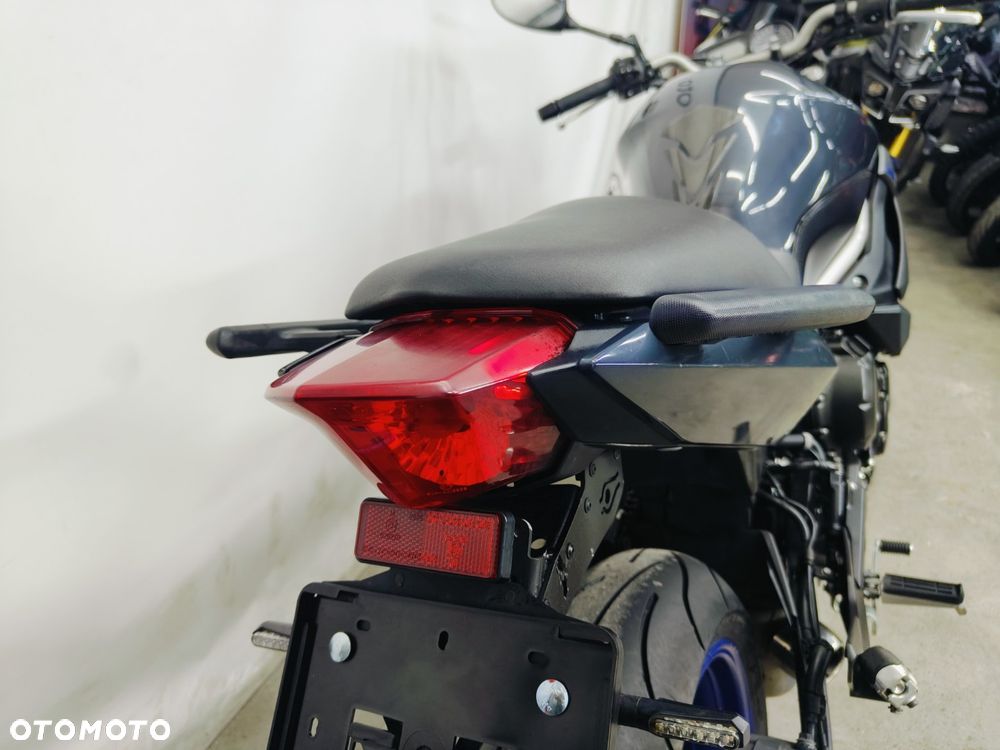 Yamaha XJ - 12