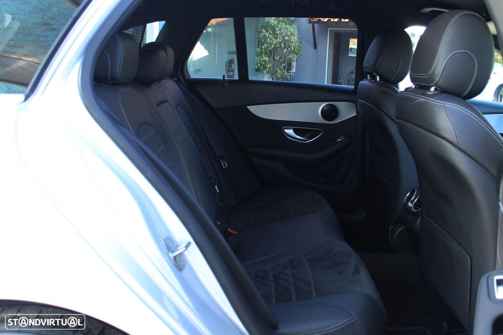 Mercedes-Benz C 300 de AMG Line - 52