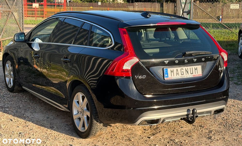 Volvo V60 D4 Drive-E Momentum - 31