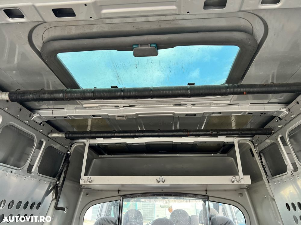 Ford Transit - 12