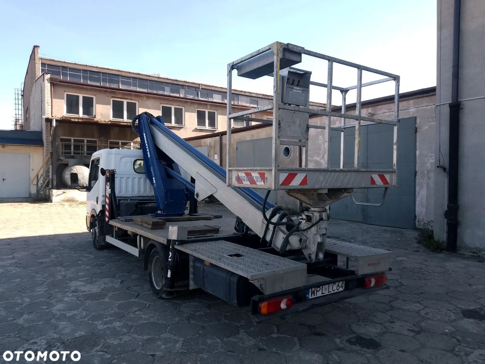 Nissan Cabstar - 14