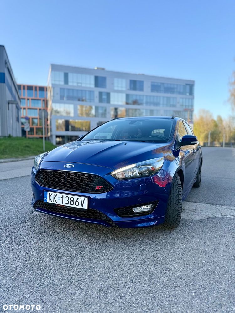 Ford Focus 1.5 EcoBoost STart-Stopp-System ST-LINE - 1