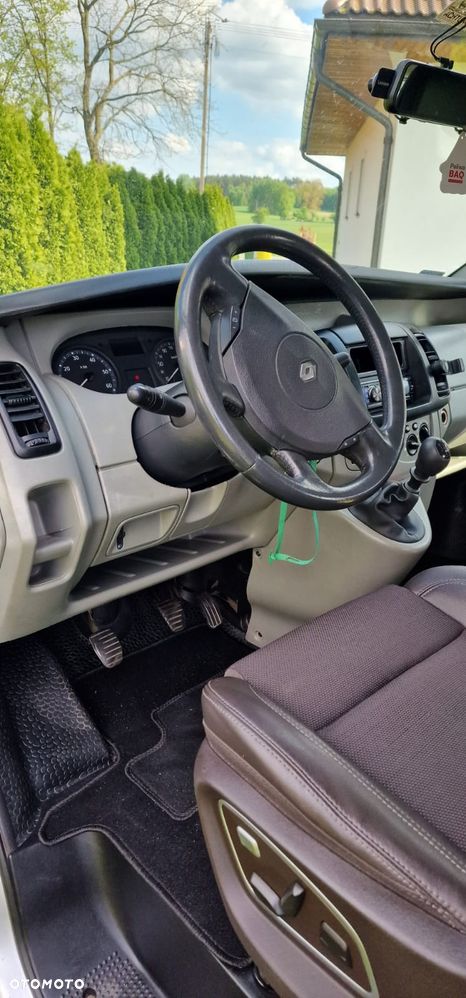 Renault Trafic - 15