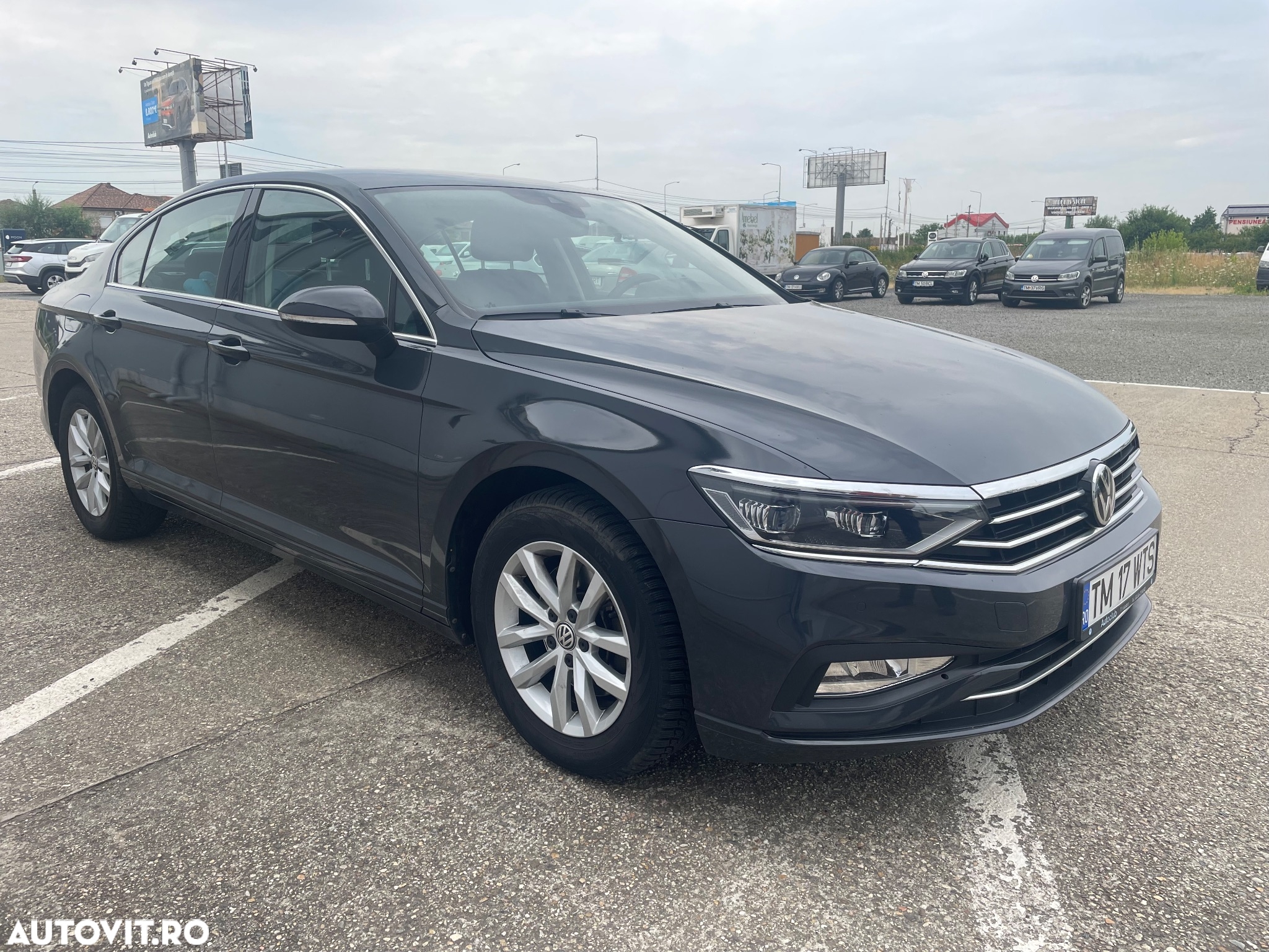 Volkswagen Passat 1.5 TSI ACT DSG Comfortline - 2