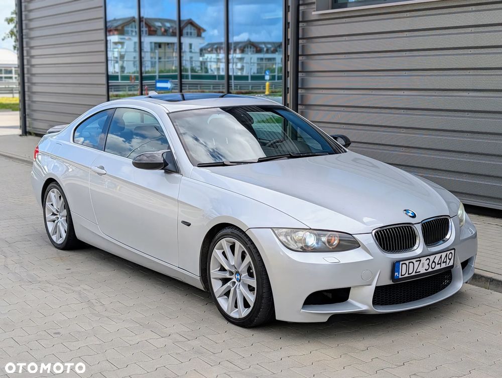 BMW Seria 3 325i M Sport Edition - 3