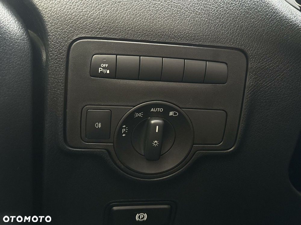 Mercedes-Benz Vito Tourer - 26