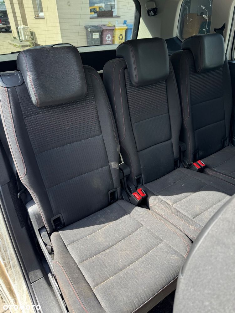 Volkswagen Touran 1.6 TDI SCR (BlueMotion Technology) SOUND - 15