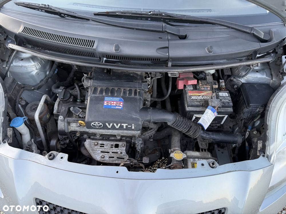 Toyota Yaris 1.3 VVT-i Cool - 30