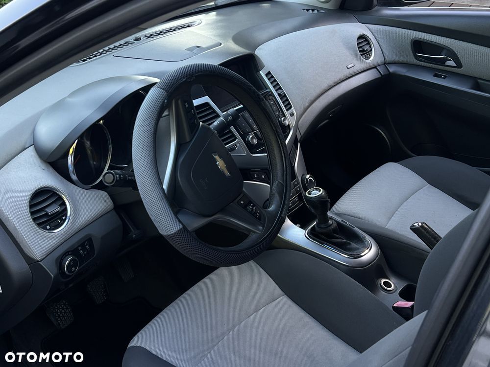 Chevrolet Cruze 2.0 LT - 35
