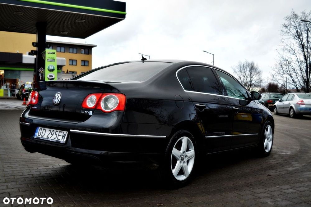 Volkswagen Passat 2.0 TDI DPF Highline - 5