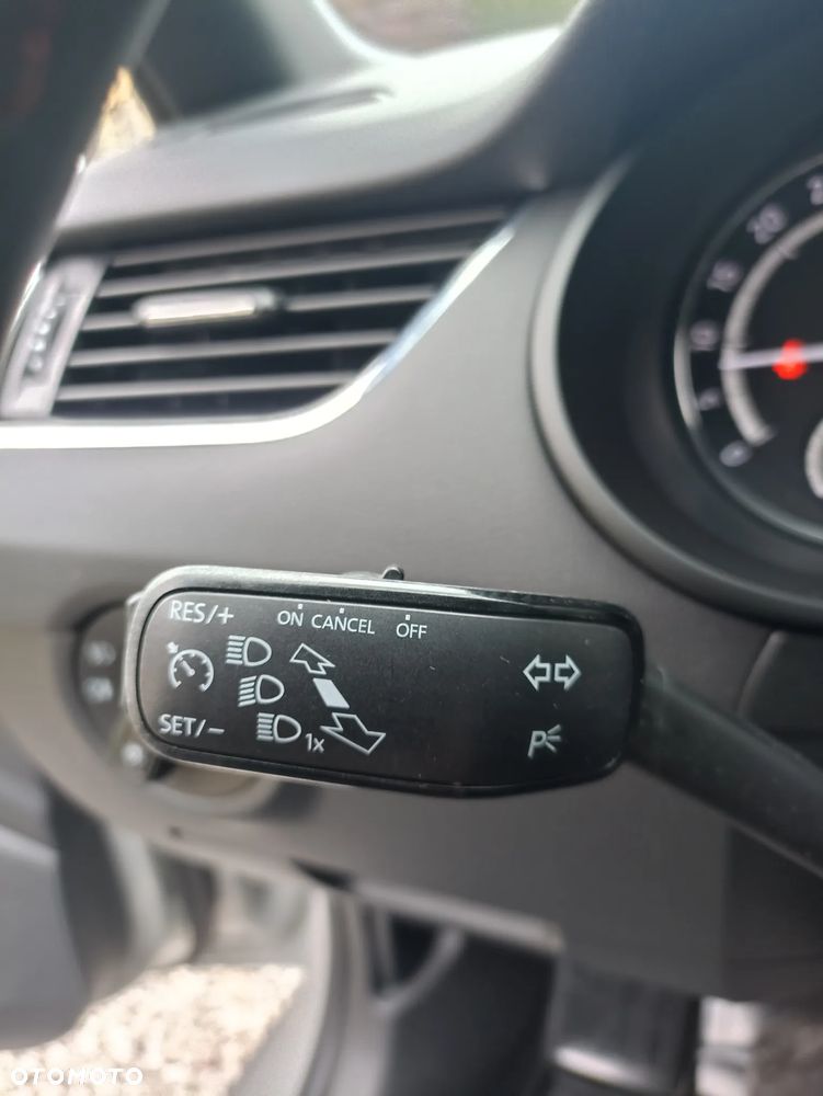 Skoda Octavia 2.0 TDI RS DSG - 21