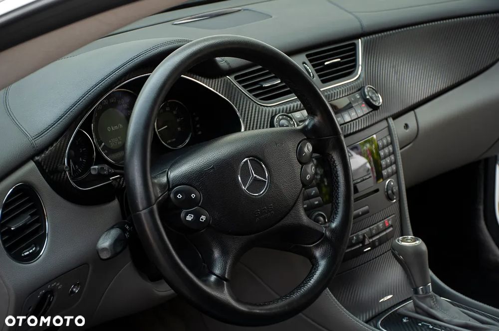 Mercedes-Benz CLS 500 - 30