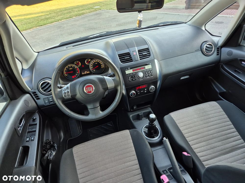 Fiat Sedici 1.6 16V 4x4 Lounge - 23