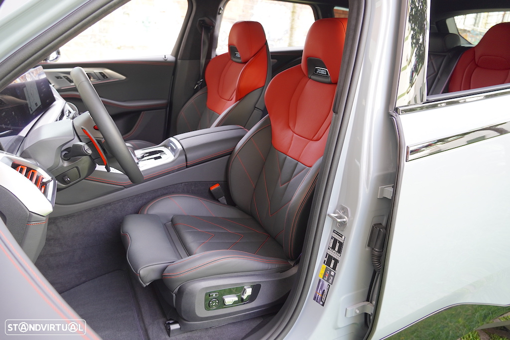 BMW XM Label Red - 19