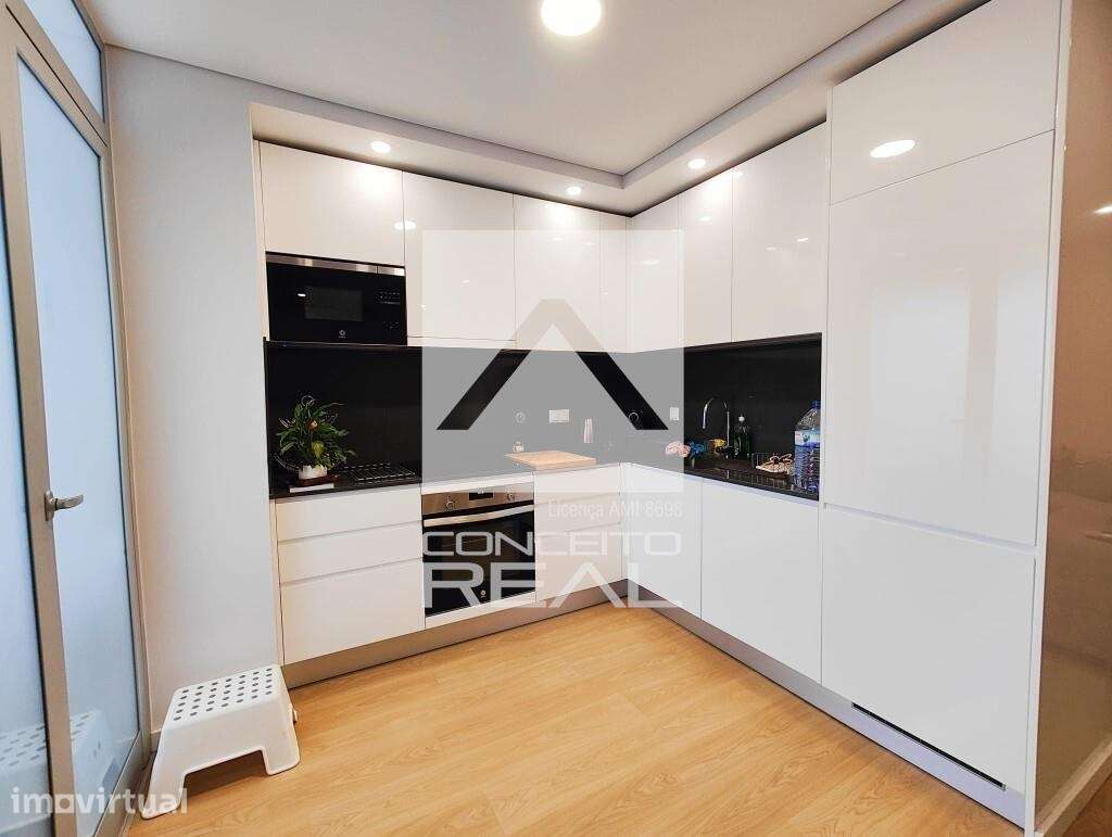 Apartamento T2 c/ lugar de garagem + Arrumo - Ermesinde - Grande imagem: 2/13