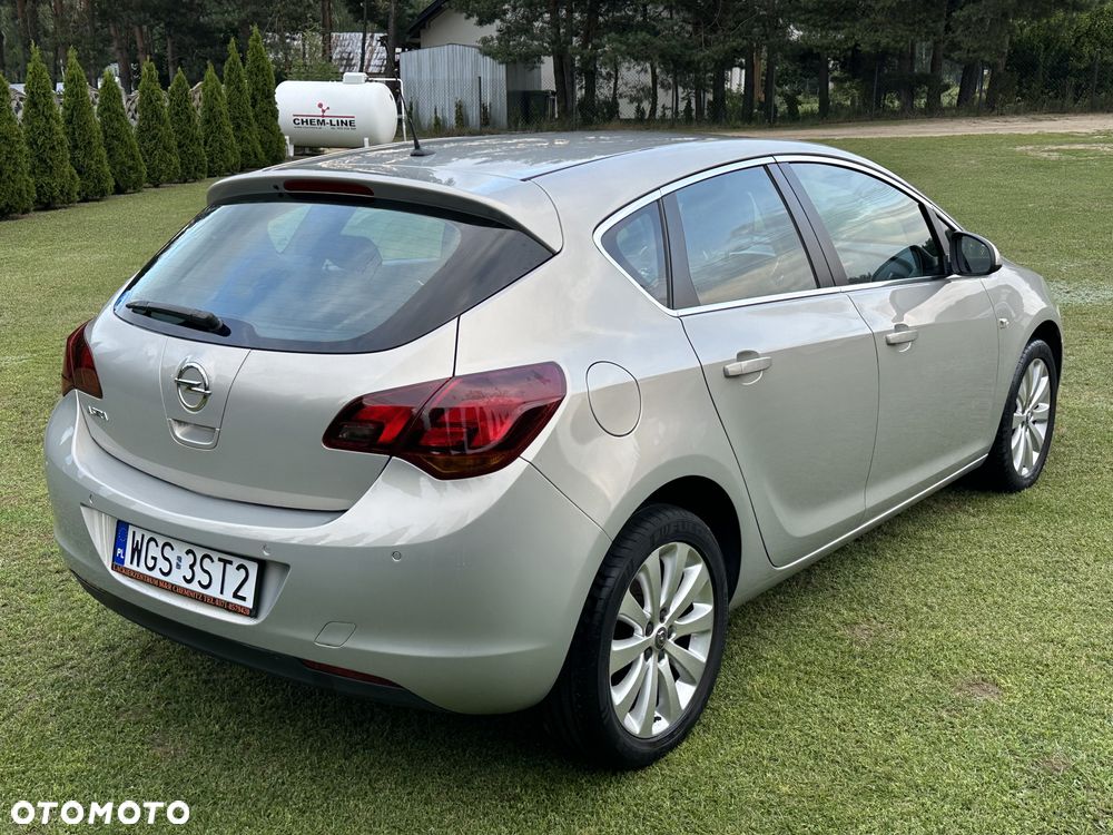 Opel Astra - 8