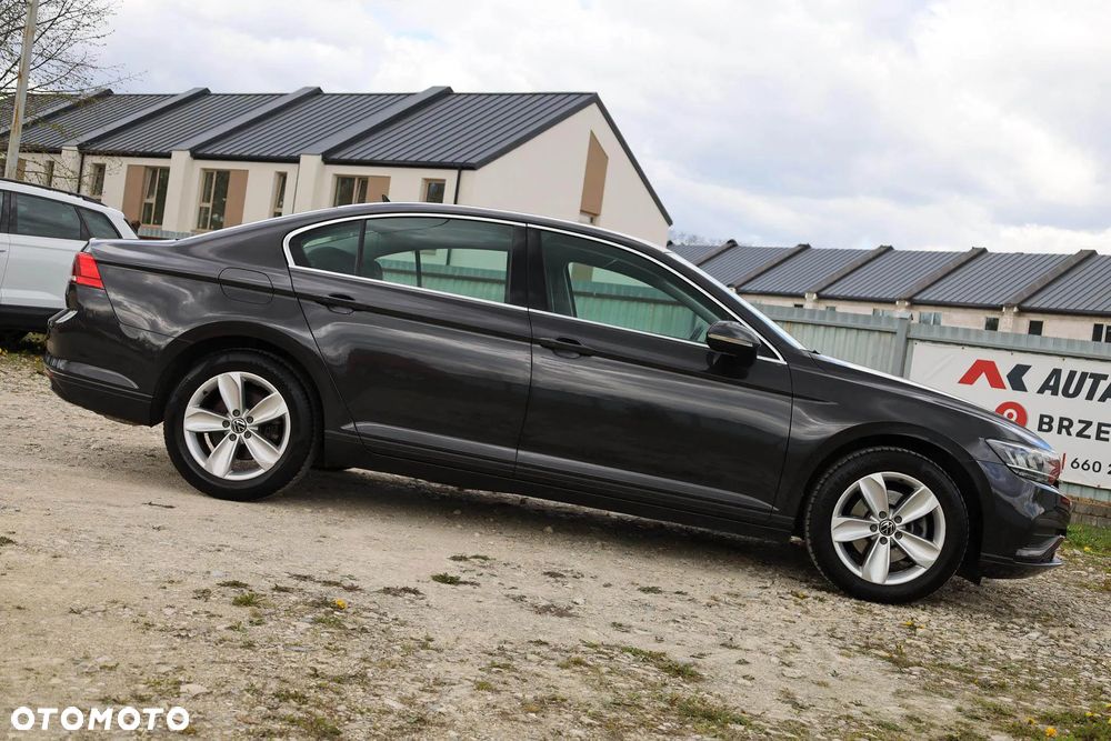 Volkswagen Passat 2.0 TSI Business DSG - 9