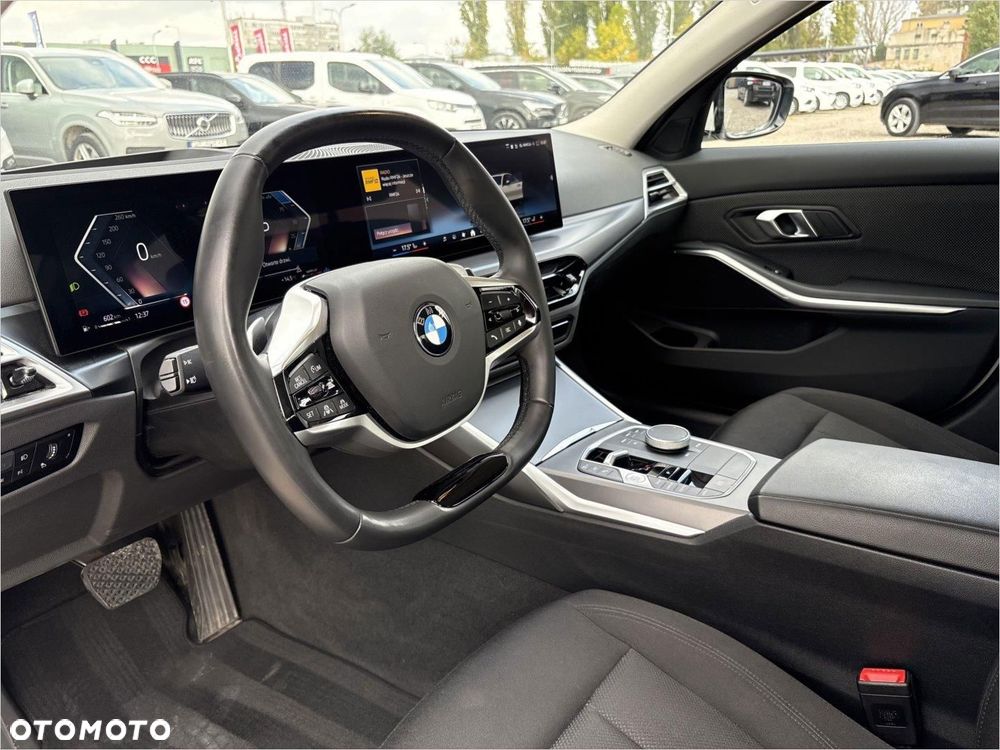 BMW Seria 3 320d xDrive mHEV sport - 11