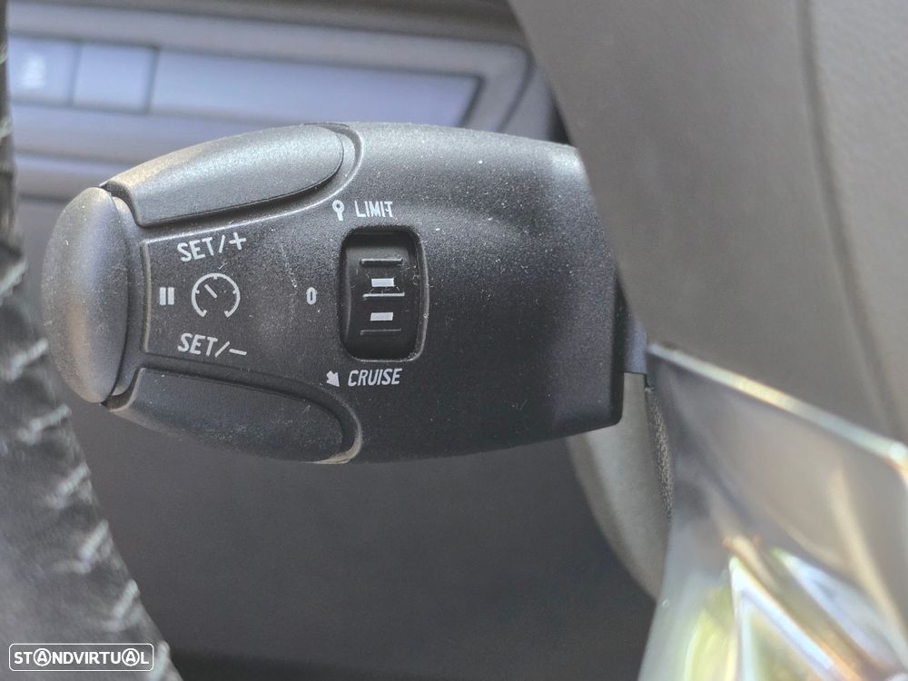 Peugeot 208 1.2 PureTech Active - 18